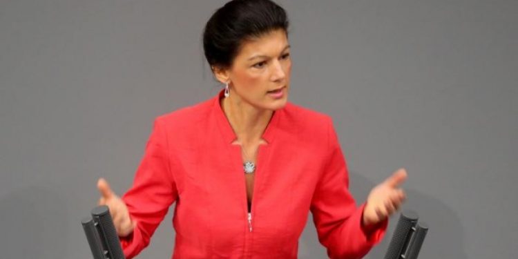 Sol Parti’nin başbakan adayı Sahra Wagenknecht: DİTİB’i doğrudan Erdoğan yönetiyor