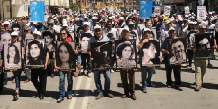 Sivas’ta 10 bin kişilik anma