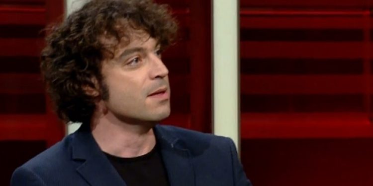 Özgür Mumcu’ya iğrenç ötesi tehdit