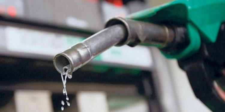 Benzine zam geliyor