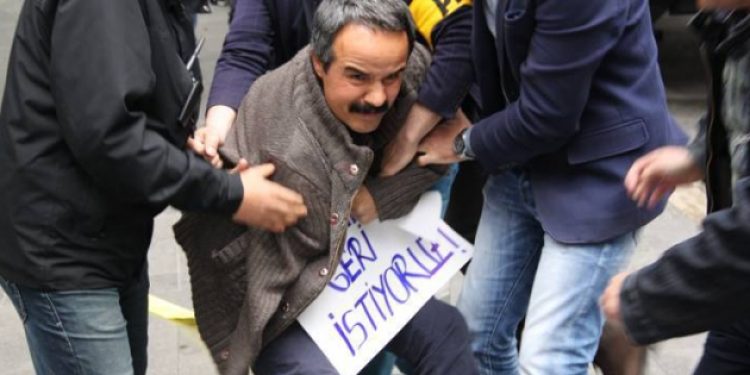 Guardian Veli Saçılık’ın hak mücadelesini yazdı