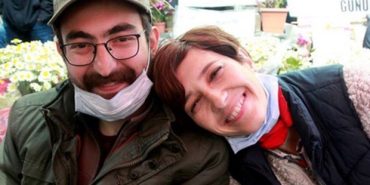 Açlık grevi 119. gününde! İkisi de yürüyemiyor