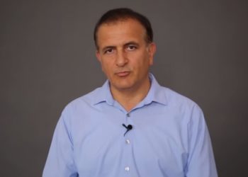 Ev hanımları, avukatlar, işadamları, gazeteciler mi darbe yaptı?