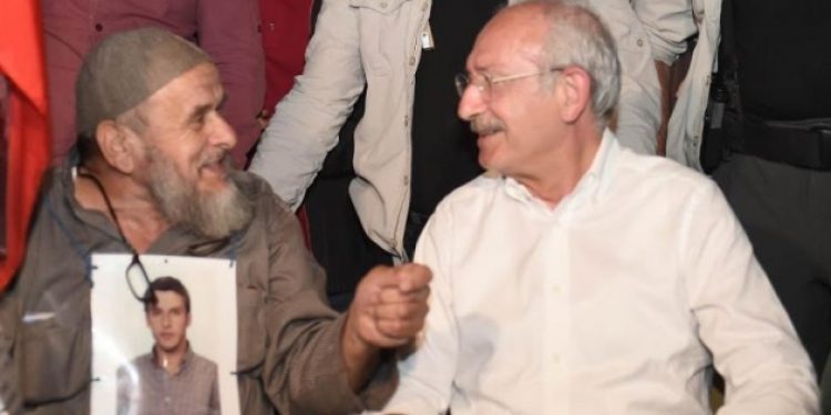 ​Teşekkür etmek için karayoluyla dönecek