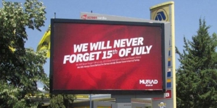 15 Temmuz afişlerine ABD’de izin yok