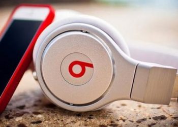 ​Apple bedava Beats kulaklık dağıtıyor!