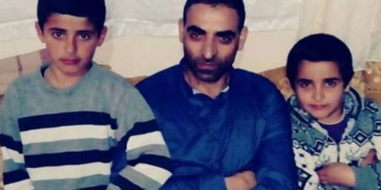 Çocuklarının gözü önünde öldürüldü