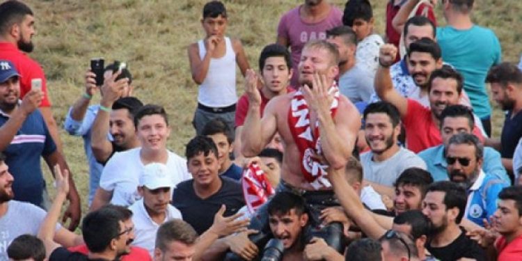 ​656. Tarihi Kırkpınar Yağlı Güreşleri’nde başpehlivan belli oldu