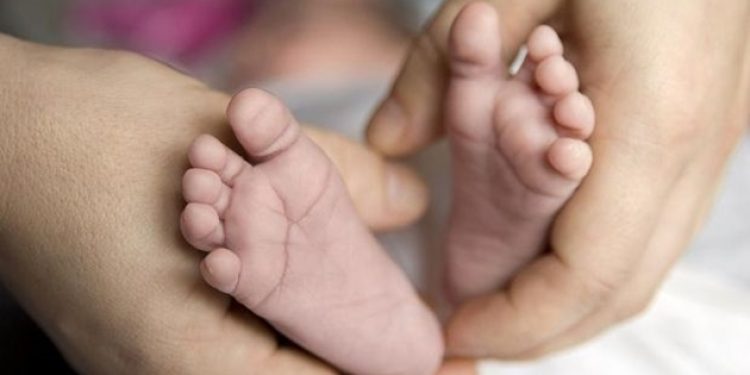 Fişlenen bebeklere TC kimliği verilmiyor