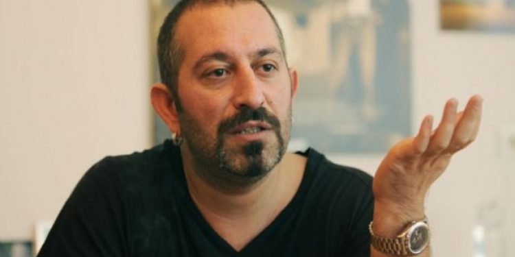 Cem Yılmaz sosyal medyaya veda etti