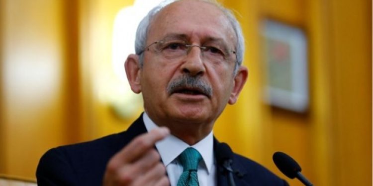 ‘Cesaretin varsa, gel istediğin kanalda 15 Temmuz’u tartışalım’