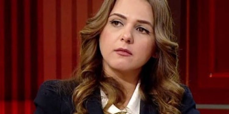 Ceren Kenar bırakmamış kovulmuş?