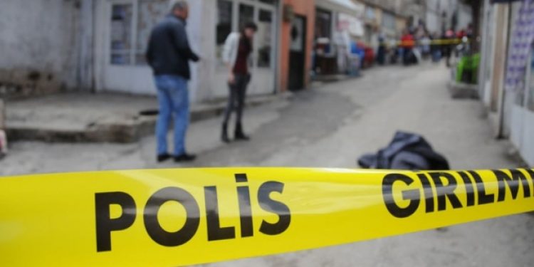 Uşak’ta bir kadın kendisini darp eden kocasını balyozla öldürdü