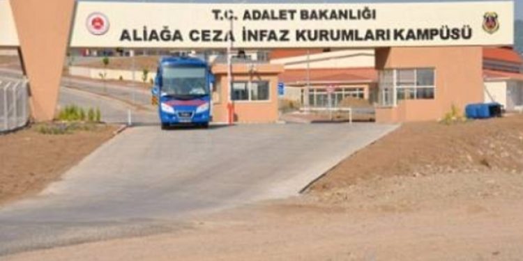 İzmir sıcağında tutuklulara motorla işkence