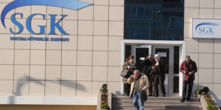 SGK’dan 20 yıllık emekliye büyük şok