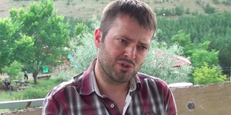 Cambridge’de görev yapan Bayburtlu akademisyenin isyanı!