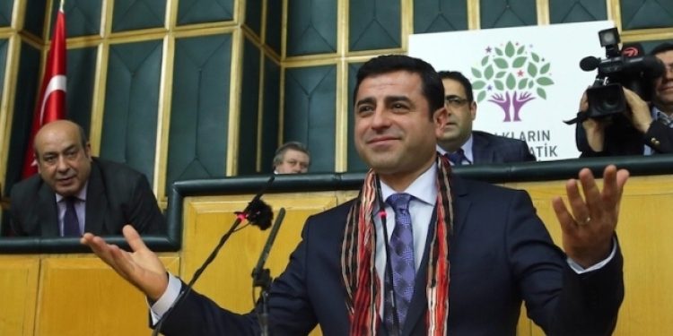 Demirtaş’ın savunma yapması bile suç