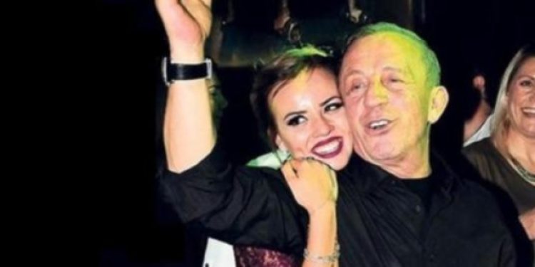 ​Ali Ağaoğlu kadın düşmanlığına devam ediyor: Tatil için valiz değil, kızlar olmazsa olmazım