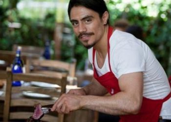 THY’nin kovduğu aşçıları Nusret kaptı!