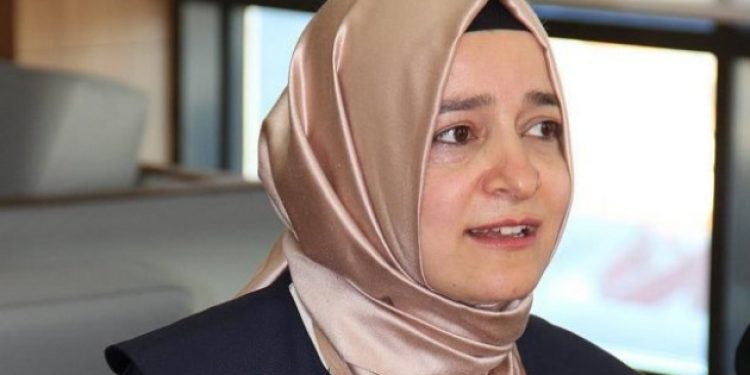 Aile Bakanı bu kez kardeşinin yardımcısını müsteşar yaptı