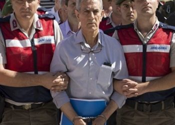 Akın Öztürk: Gözaltında yapılan işkenceleri ifade etmeye utanıyorum