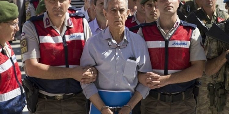 Akın Öztürk: Gözaltında yapılan işkenceleri ifade etmeye utanıyorum
