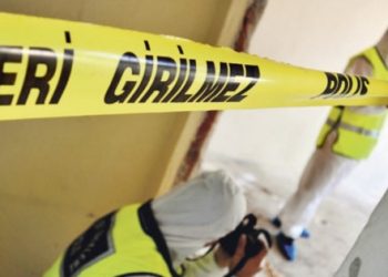 ​20 yaşındaki genç evde ölü bulundu