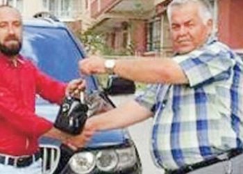 İnanılmaz dolandırılıcık… Otomobili gitti elinde bu fotoğraf kaldı