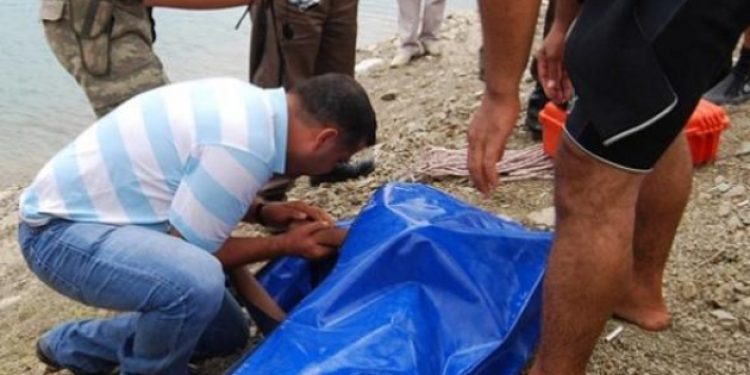 Öldü sanılıp üzeri örtülen çocuğun mucizevi kurtuluşu