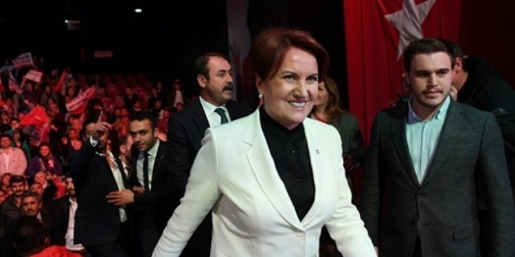 Meral Akşener yeni partinin kuruluşunu erkene çekti