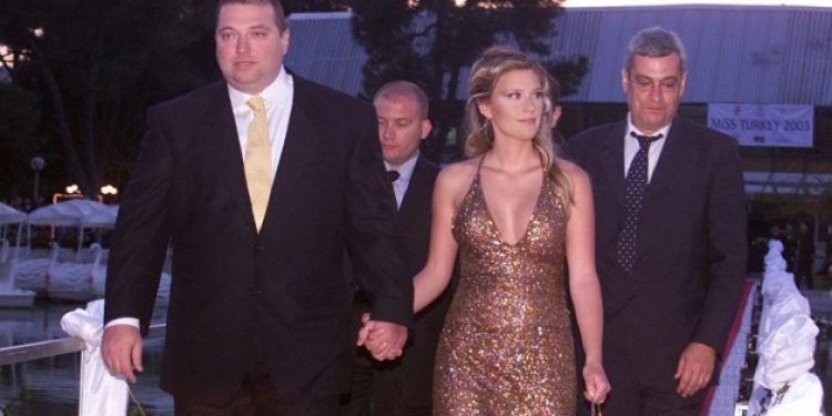 Hakan Uzan’ın lüks markası fabrikasını parça parça sattı