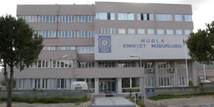 Ayşe Öğretmeni tutuksuz yargılayın