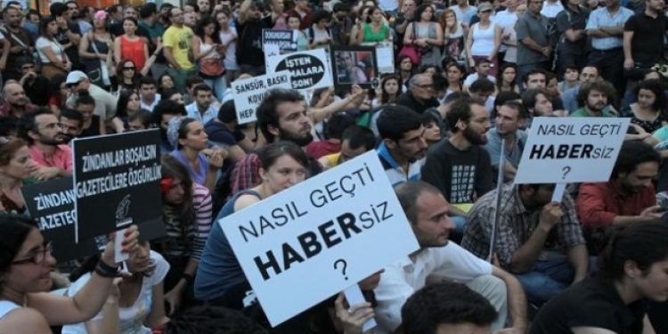 Sabah ve Star’dan hedef gazeteci listesi