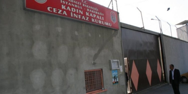 Kadın tutuklulara su yok!