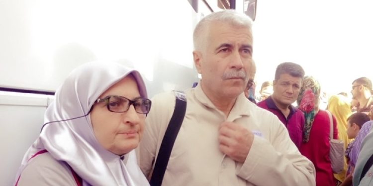 Hanife teyzeyi hacı elbiseleriyle nezarete attılar