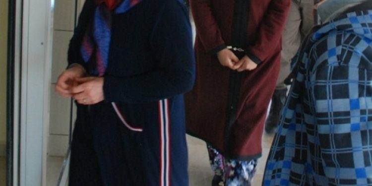 ‘Hamile halimle saatlerce kelepçe ile tutuldum’