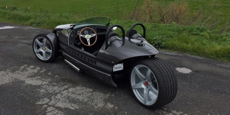 3 tekerlekli lüks otomobil satışa çıktı