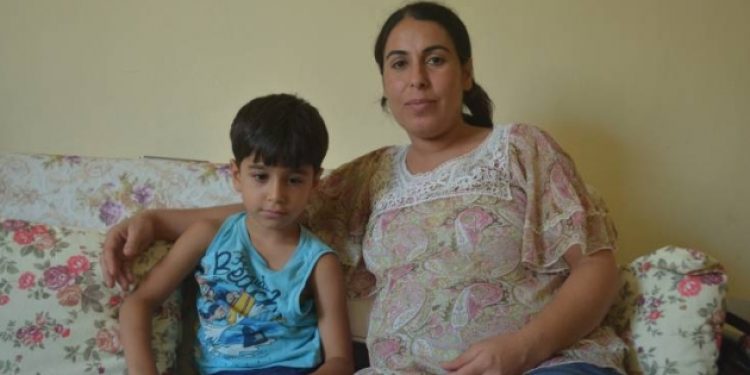 6 aylık bebeği soyup X-RAY’den geçirdiler