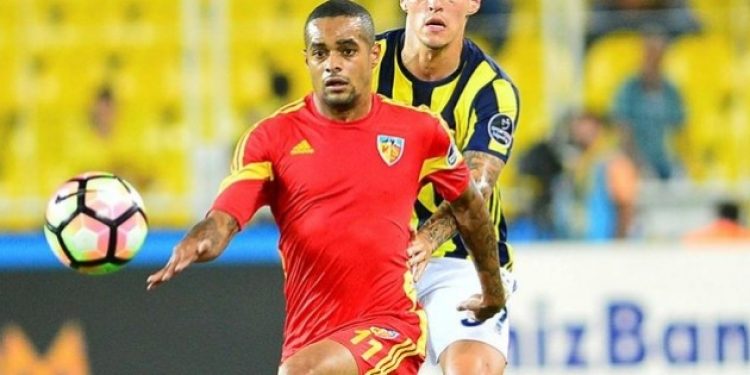 Cimbom bedavaya golcüyü bitirmek üzere