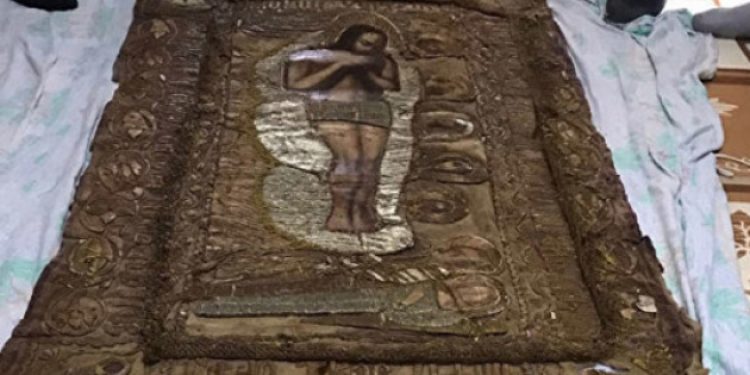 1000 yıllık halıyı 3 milyon euro’ya satmaya çalışırken yakalandılar