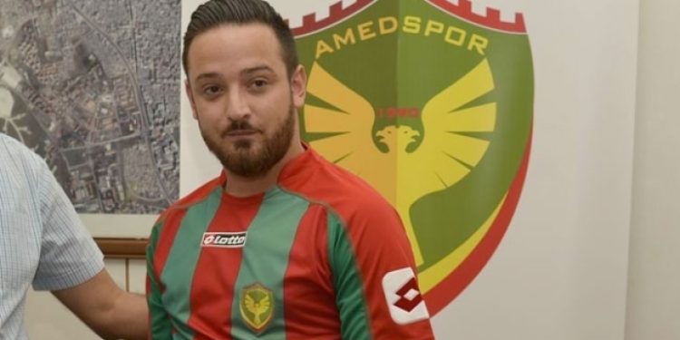 Deniz Naki hayran sayfasından gözaltına alınmış!