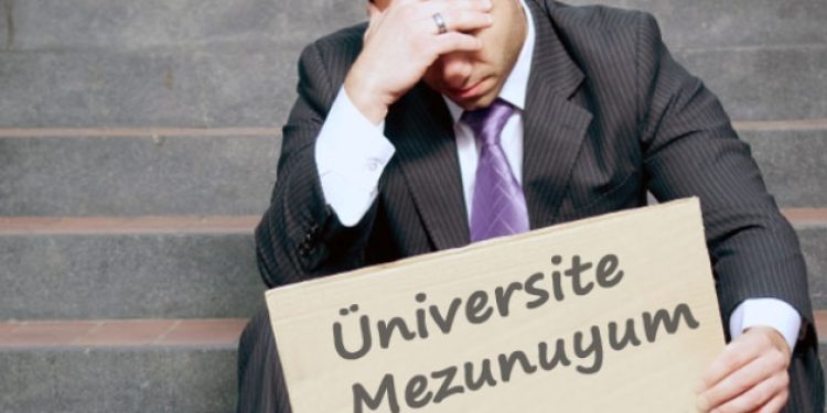 Her üç üniversite mezunundan biri işsiz