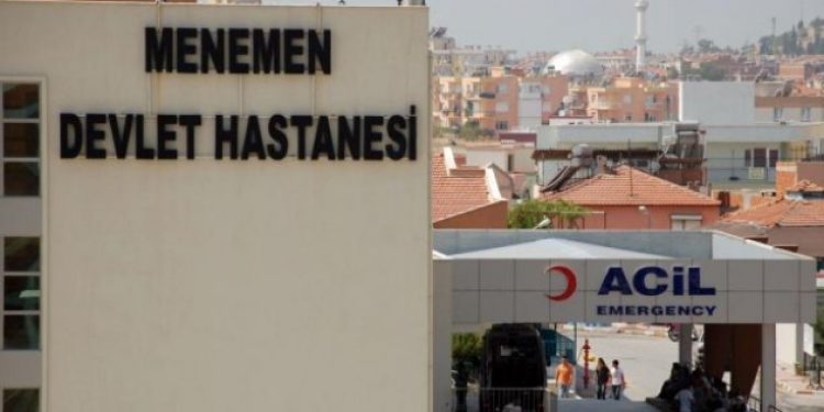 AKP yöneticisi ‘Çok sıra bekledim’ deyip doktora saldırdı!
