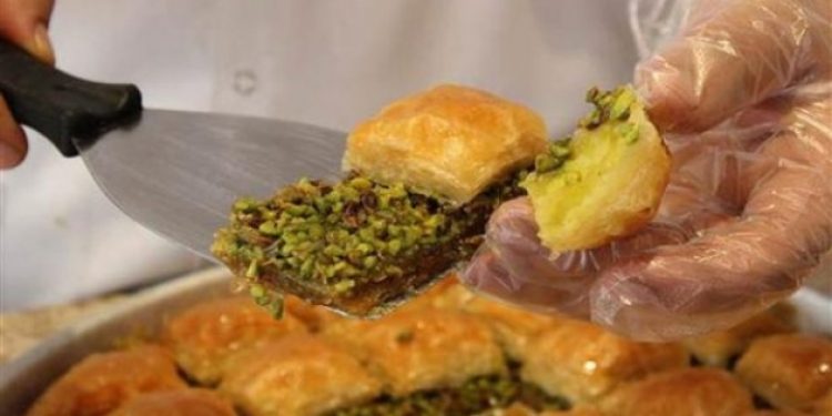 Baklavaya bayram öncesi yüzde 15 zam