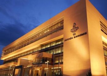 ​AYM, incelemeden karar verdiğini kabul etti