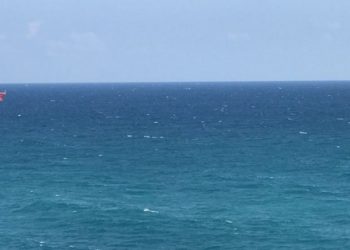 Yük gemisi ortadan ikiye ayrıldı