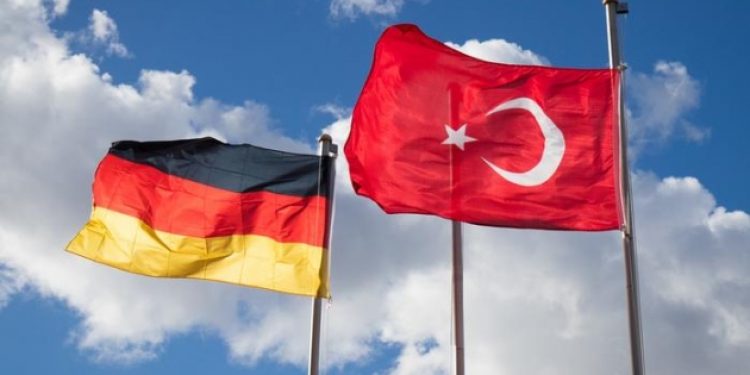 Almanya’da Türkler hangi partiyi seçecek?