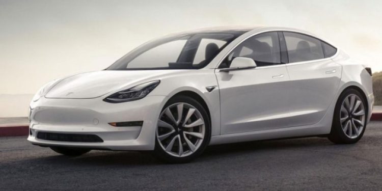 Tek şarjla 498 kilometre!