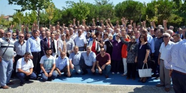 Manisa’da 549 kişi MHP’den istifa etti