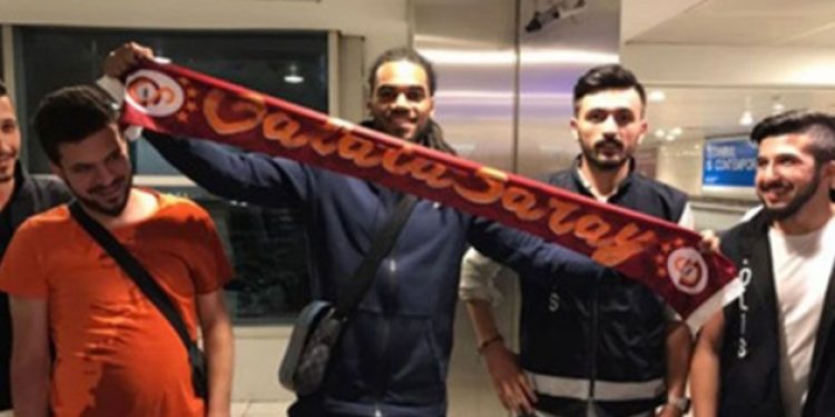 Galatasaray Denayer’i İstanbul’a getirdi!